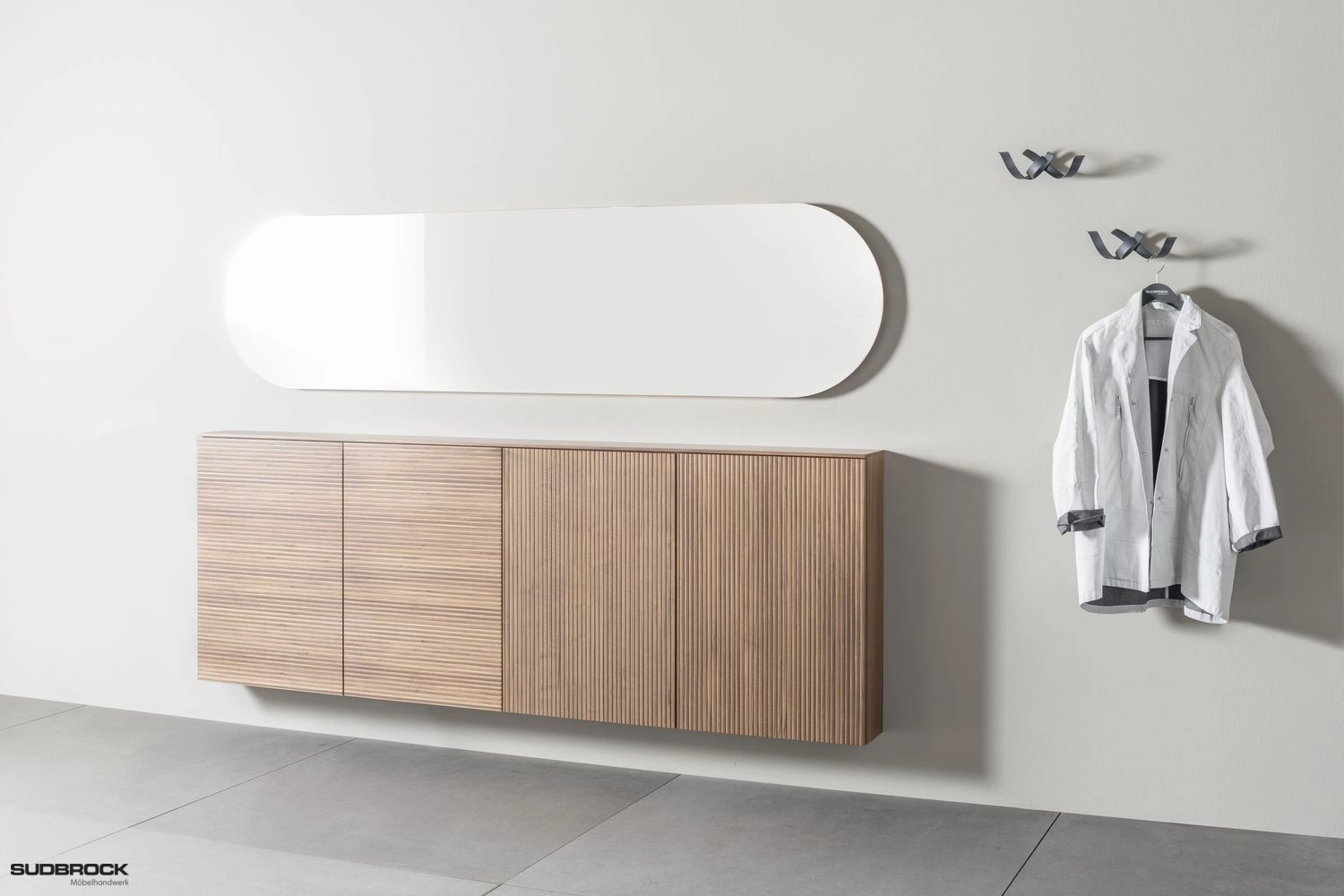 TANDO Garderobe Sudbrock in Esslingen